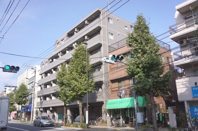 スカイコート文京白山の外観写真 - 文京区本駒込2丁目8番6号