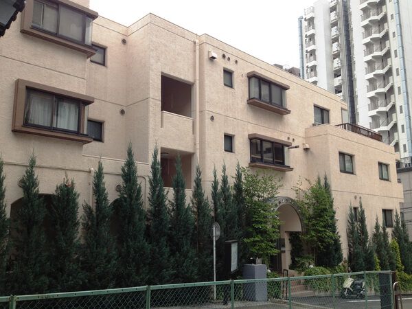 西麻布シティハイツ 外観（2025年撮影）