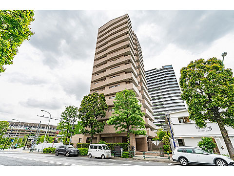 秀和青山神宮前レジデンスの外観写真 - 渋谷区神宮前2丁目3番25号