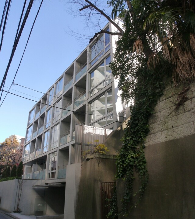 ピアース西麻布の写真 4枚目