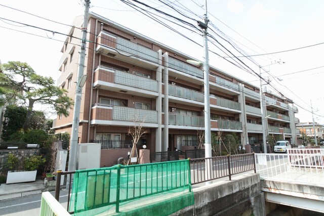 アデニウム二子玉川の外観写真 - 世田谷区上野毛2丁目22番25号