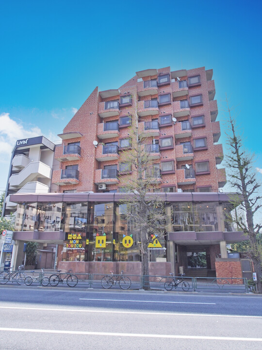 シャーレー原宿の外観写真 - 渋谷区神宮前2丁目34番20号