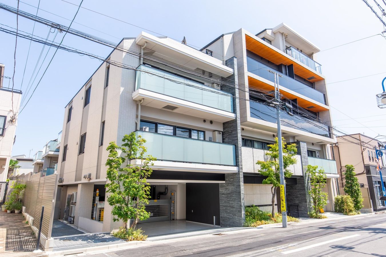 ピアース自由が丘レジデンスのエントランス・共用部