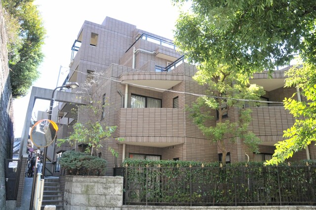 グランシャトレ文京小日向の外観写真 - 文京区小日向2丁目19番16号