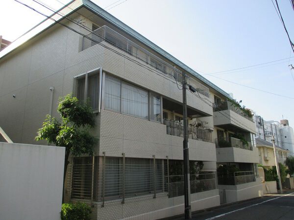 シャルマン松濤のエントランス・共用部