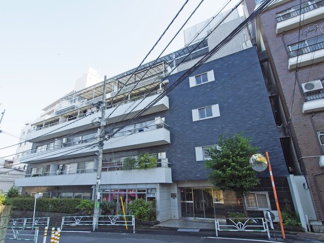 広尾パインクレストの外観写真 - 渋谷区広尾1丁目7番3号