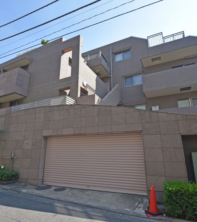 ロワヴェール表参道のエントランス・共用部