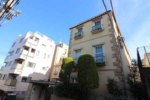 パラドール自由が丘の外観写真 - 世田谷区奥沢6丁目22番8号