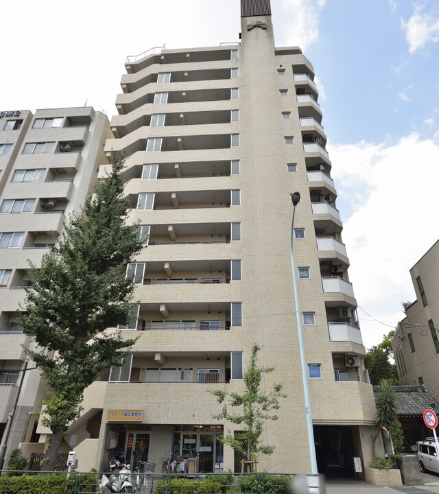 シャンボール白山のエントランス・共用部