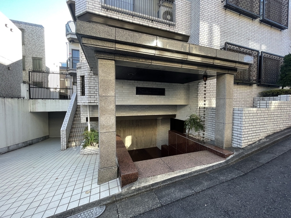 ステートリーホームズ南麻布の写真 5枚目