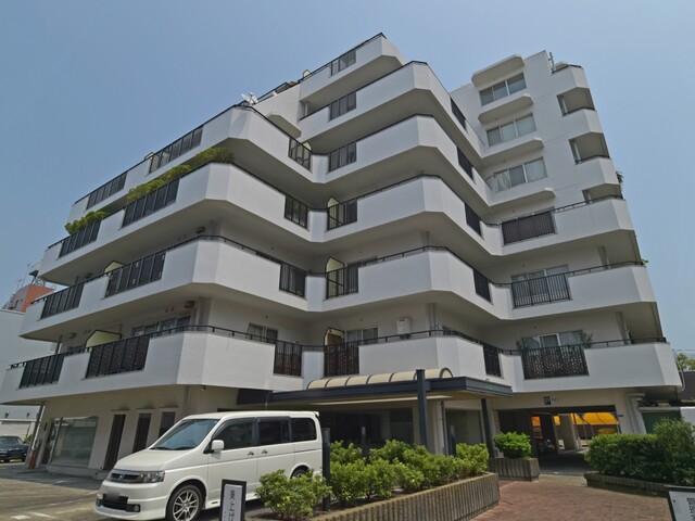 メイゾン三田のエントランス・共用部