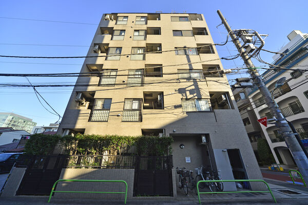 アエリア南青山の外観写真 - 港区南青山2丁目18番5号