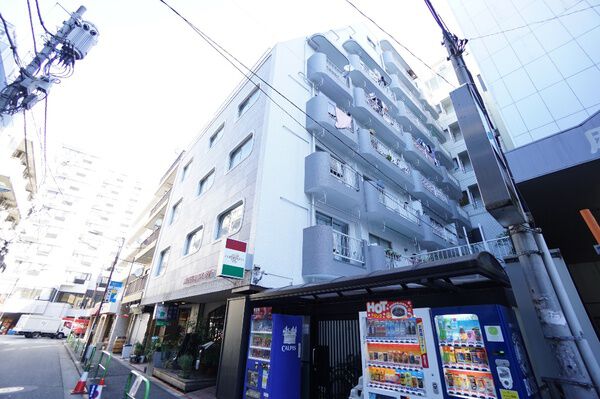 オリエント麻布の外観写真 - 港区麻布十番2丁目20番12号