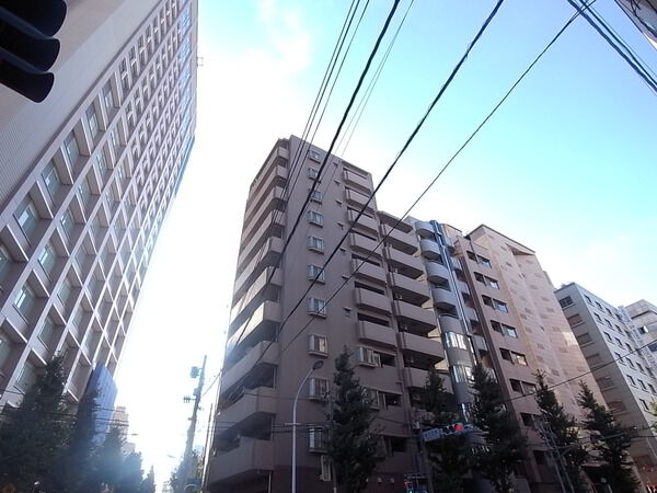 ネオマイム御茶の水の外観写真 - 文京区本郷2丁目9番9号