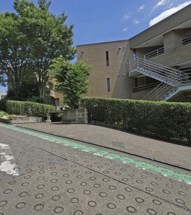 テラス岡本の写真 10枚目