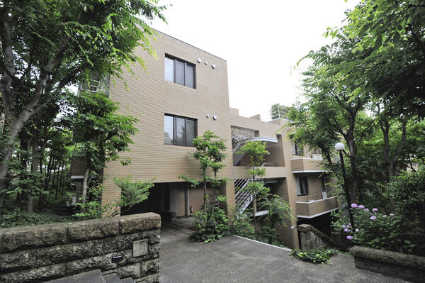 テラス岡本の写真 3枚目