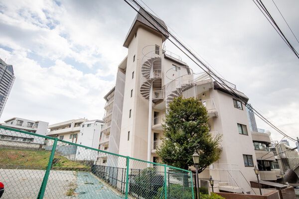 赤坂スカイハイツの外観写真 - 港区赤坂7丁目5番48号