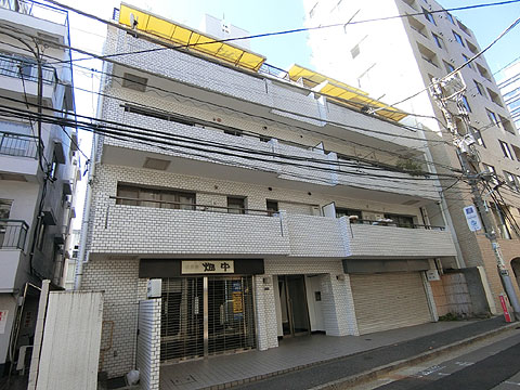 ワンマウンツ青山の外観写真 - 港区南青山5丁目17番5号