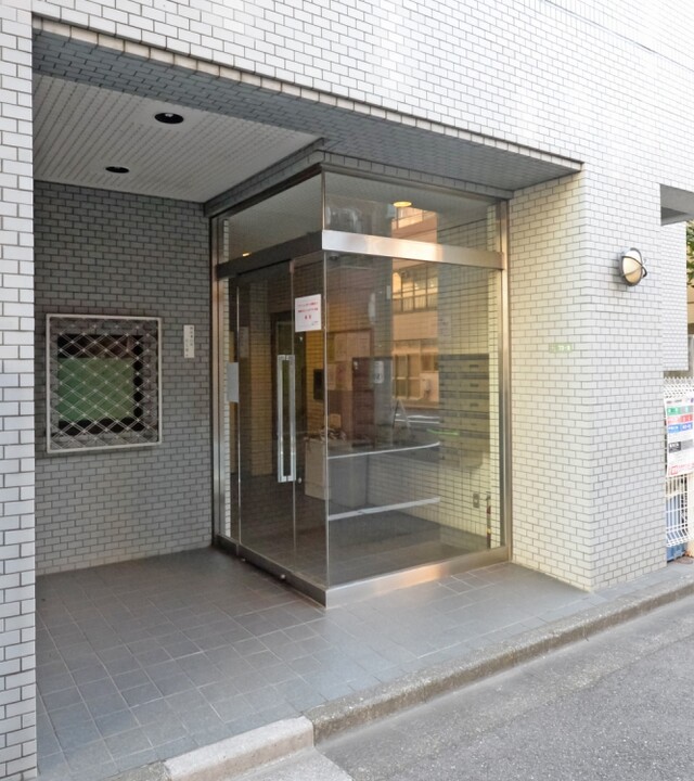 ジョイフル六義園の写真 4枚目