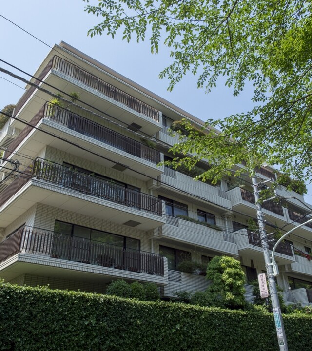 有栖川ガーデンのエントランス・共用部