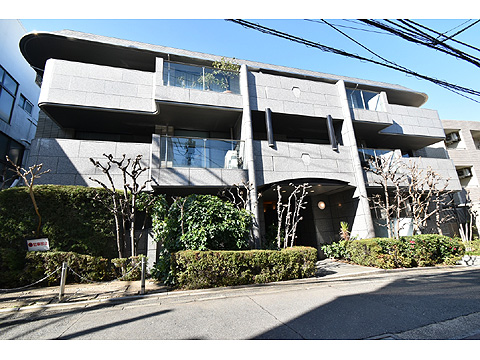 レジェンド南青山ガーデンの外観写真 - 港区南青山4丁目8番10号