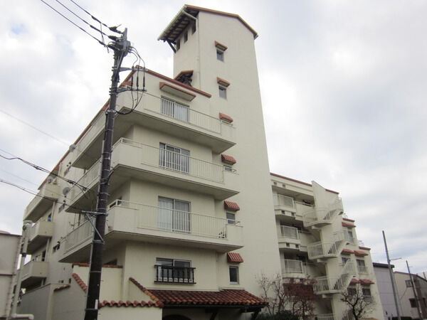 玉川ガーデンハイツの外観写真 - 世田谷区玉川3丁目3番12号