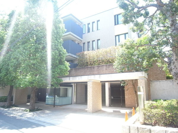 ザグランツ等々力の外観写真 - 世田谷区等々力1丁目9番17号