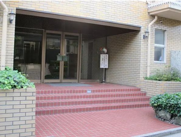 松濤ナショナルコートのエントランス・共用部