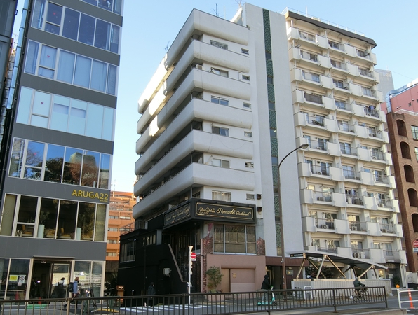 ニュー高雄ハイツのエントランス・共用部