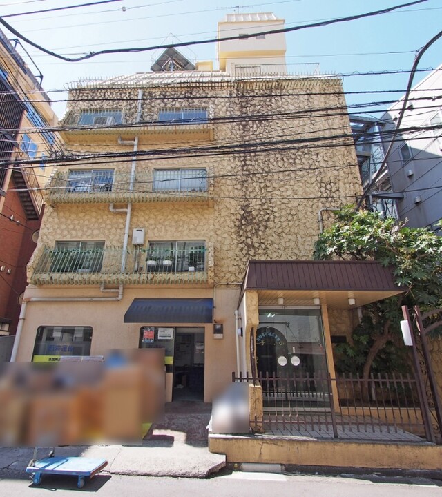 鹿鳴館ハイツ原宿のエントランス・共用部