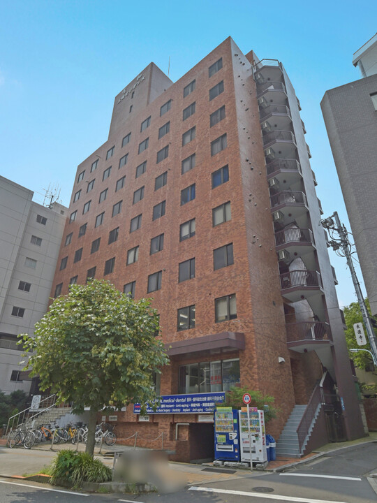 弓和三田ビジデンスの外観写真 - 港区三田3丁目2番1号