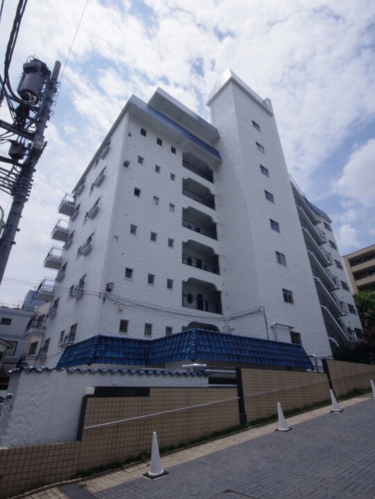 秀和西麻布レジデンスの外観写真 - 港区西麻布4丁目11番7号