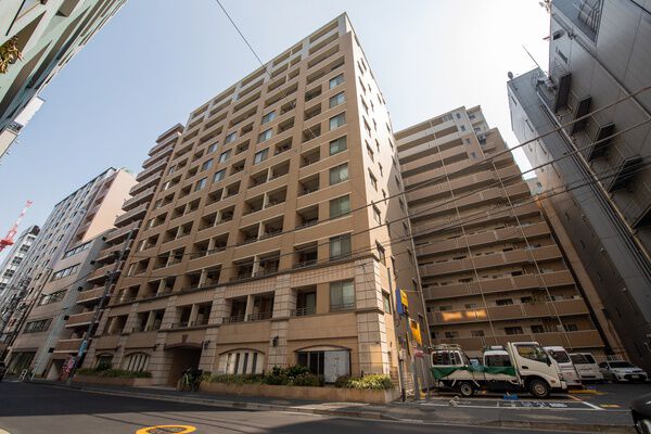 エフローレ日本橋 外観（2025年撮影）