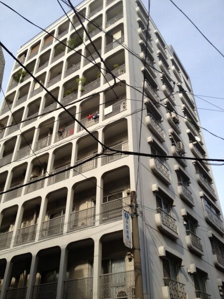 中銀南青山マンシオンの外観写真 - 港区南青山6丁目7番17号