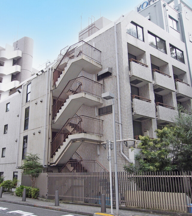 中銀六本木マンシオンの写真 3枚目