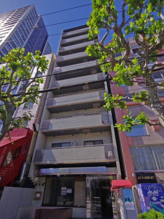 麻布台ロイヤルプラザ 外観（2025年撮影）