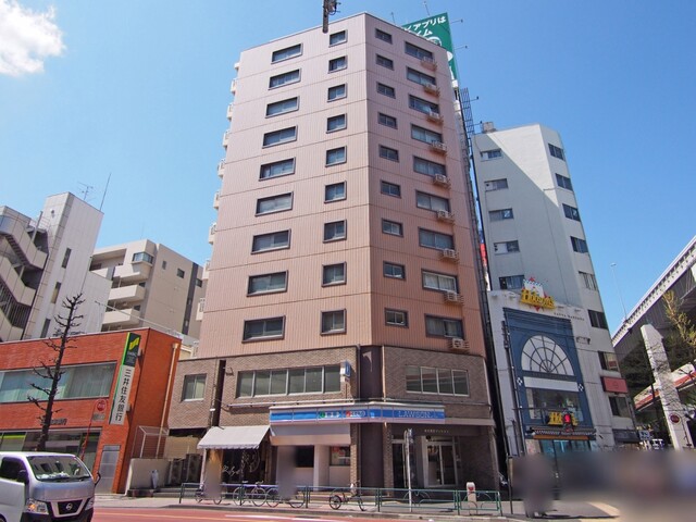 麻布霞町マンションの外観写真 - 港区西麻布4丁目1番1号