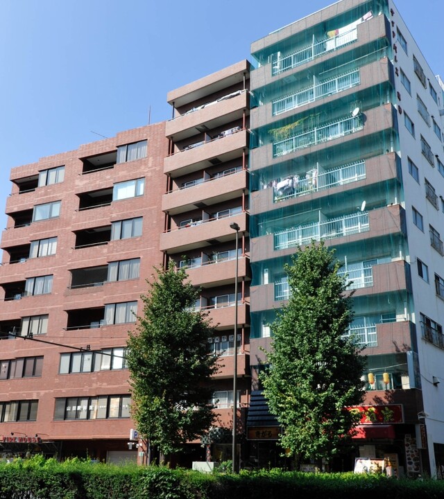 ライオンズマンション本郷のエントランス・共用部