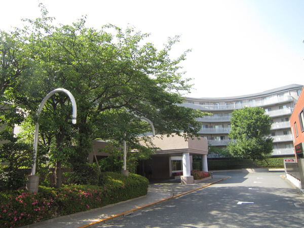 三田清風ガーデンの外観写真 - 港区三田1丁目11番45号