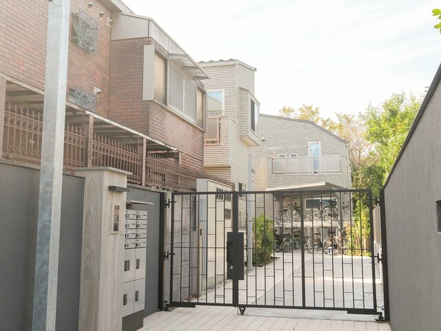 カーサソサエティ成城の外観写真 - 世田谷区成城5丁目11番21号