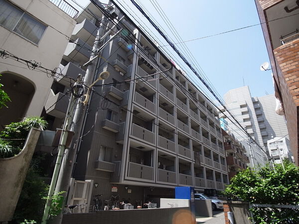 パレステュディオ代々木の外観写真 - 渋谷区代々木2丁目20番13号