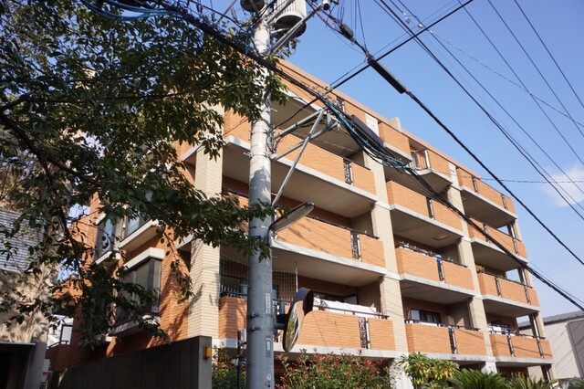 グランシャトレ本駒込の外観写真 - 文京区本駒込1丁目17番3号