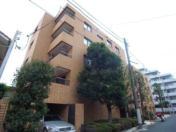 東高ペアシティルーセント成城 外観(2025年撮影)