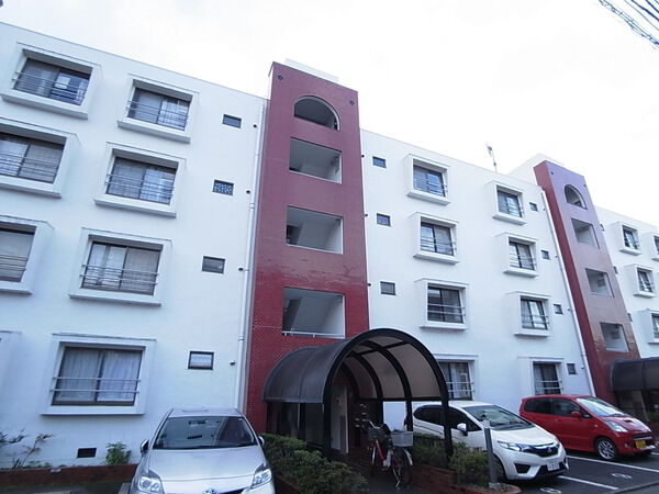 グリュック玉川の外観写真 - 世田谷区玉川4丁目22番9号