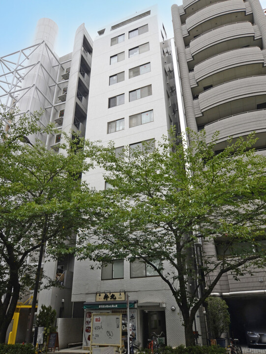 日興パレス広尾プラザの外観写真 - 渋谷区広尾1丁目10番5号