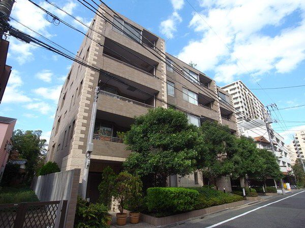 駒沢公園シティハウスの外観写真 - 世田谷区深沢2丁目3番4号