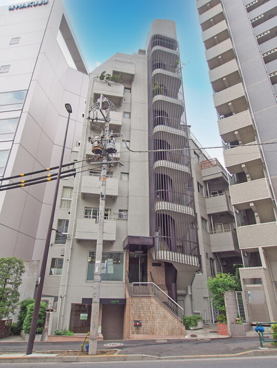 代々木松久ハイツの外観写真 - 渋谷区富ヶ谷1丁目37番2号