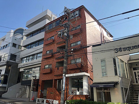 フローラ原宿の外観写真 - 渋谷区神宮前3丁目34番9号