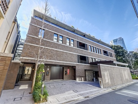 ブランズ六本木飯倉片町の外観写真 - 港区六本木5丁目16番17号