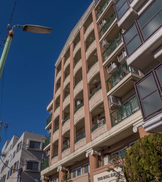 トゥールロワイヤルエルモア尾山台の外観写真 - 世田谷区等々力5丁目4番5号